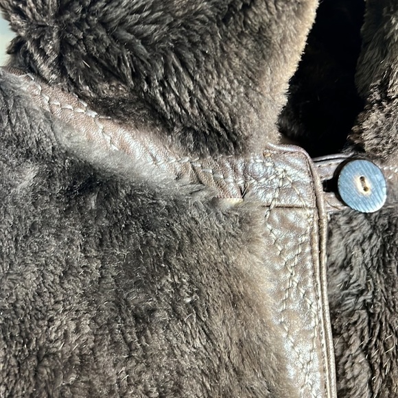 Vintage Sz 10-12 Sheared Fur Button Front Coat w/detachable hood w leather trim - Picture 7 of 13